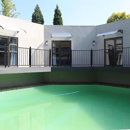 Zen Bnb Sandton Luaran gambar